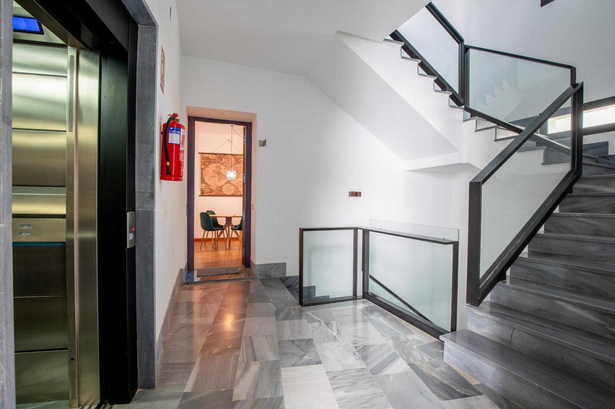 Ry Aparcamiento Incluido Junto A Catedral Ideal Parejas Σεβίλλη Εξωτερικό φωτογραφία